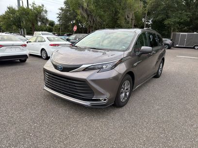 Used 2024 Toyota Sienna XLE