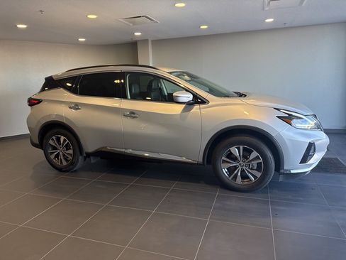 Used 2023 Nissan Murano SV image 5