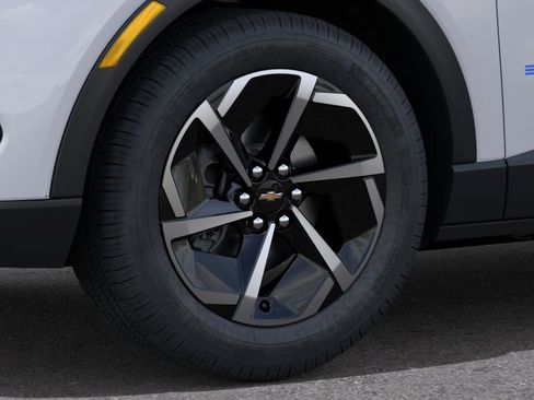 New 2026 Chevrolet Equinox EV LT FWD image 45