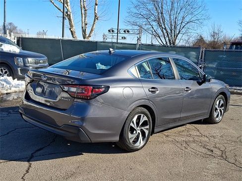Used 2022 Subaru Legacy image 6