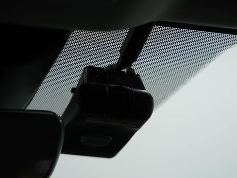 Used 2024 Nissan Sentra SV image 39