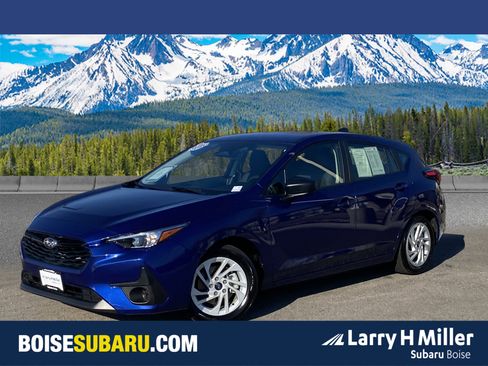Used 2024 Subaru Impreza 2.0i image 1