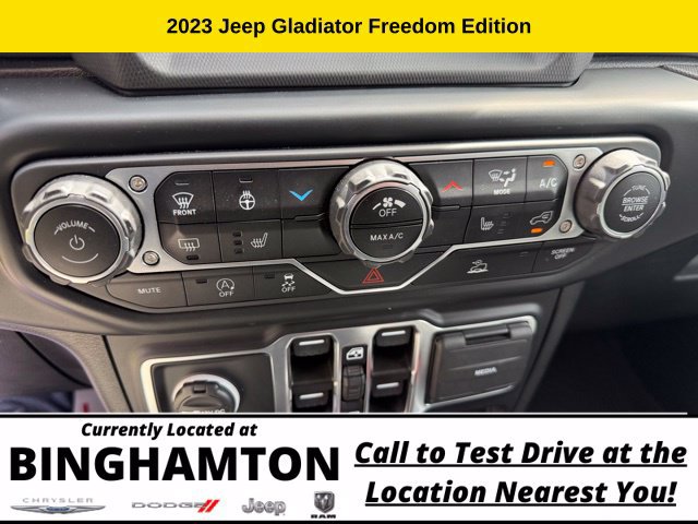 Used 2023 Jeep Gladiator Sport AWD/4WD image 22