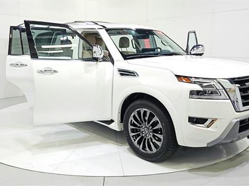 Certified 2024 Nissan Armada Platinum w/ Captain's Chairs Package RWD image 29