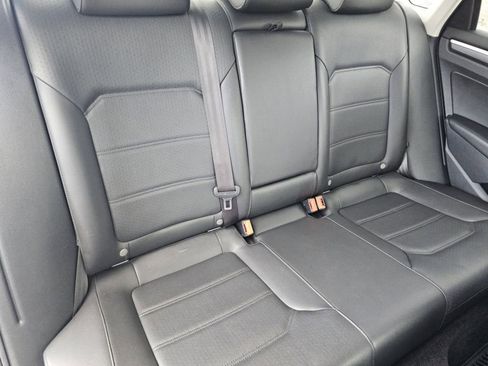 Used 2017 Volkswagen Passat 1.8T R-Line FWD image 25