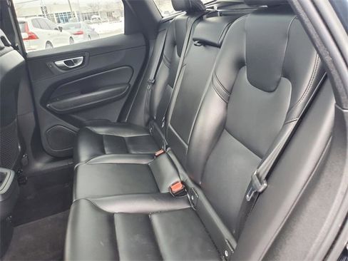 Used 2023 Volvo XC60 B5 Core w/ Climate Package image 33