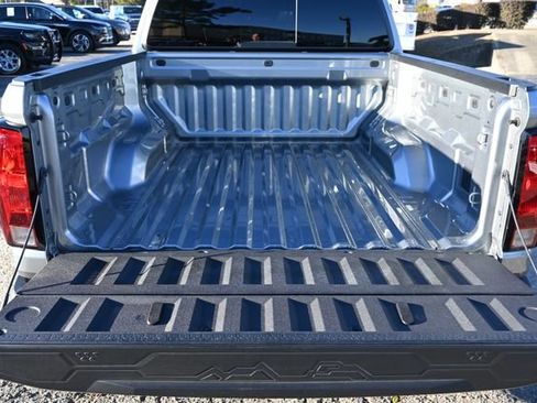 Used 2024 Chevrolet Colorado LT w/ LT Convenience Package II image 22