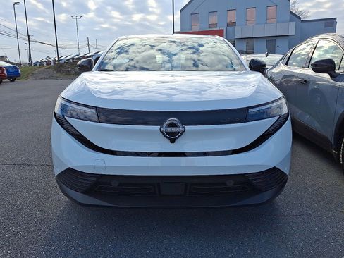 New 2026 Nissan Leaf SV+ image 2