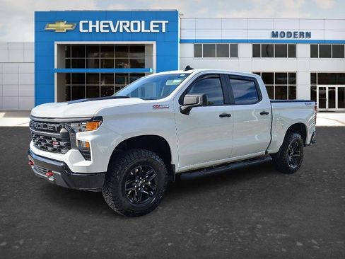 Used 2024 Chevrolet Silverado 1500 Custom Trail Boss AWD/4WD image 1