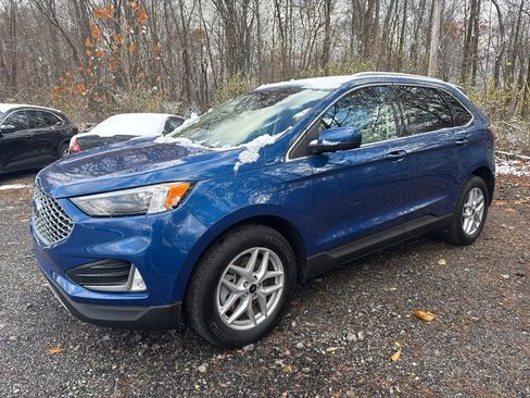 Used 2024 Ford Edge SEL w/ Convenience Package image 5