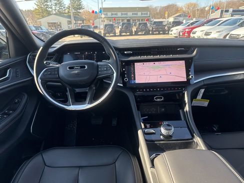 New 2026 Jeep Grand Cherokee Limited image 23