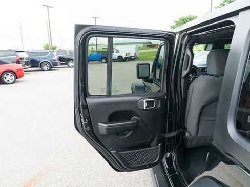 Used 2024 Jeep Wrangler Unlimited Sport AWD/4WD image 14