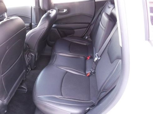 Used 2019 Jeep Compass Latitude w/ Cold Weather Group image 33