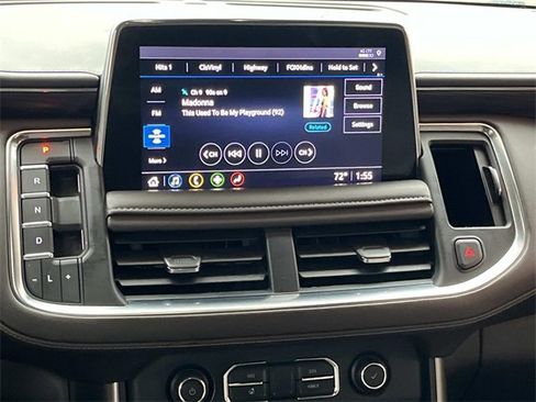 Used 2021 Chevrolet Tahoe Z71 w/ Z71 Off-Road Package image 16