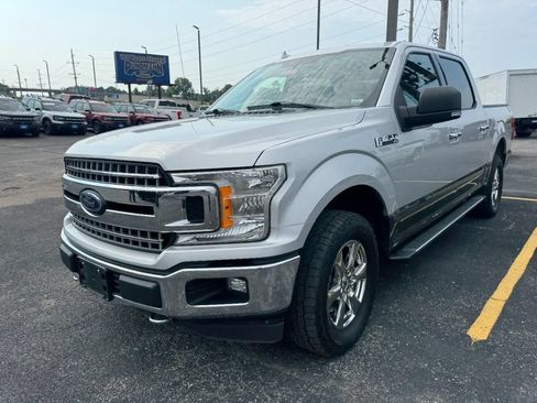 Used 2018 Ford F150 XLT w/ Equipment Group 302A Luxury AWD/4WD image 5