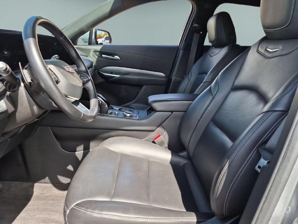 Certified 2025 Cadillac XT4 Premium Luxury FWD image 18