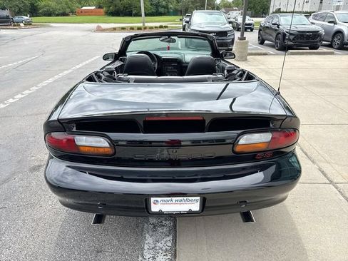 Used 2001 Chevrolet Camaro Z28 w/ SS Performance/Appearance Pkg RWD image 38