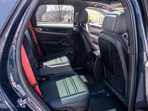 Used 2024 Porsche Cayenne S image 49