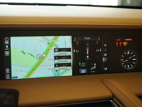 Used 2018 Lexus LC 500 Coupe w/ Performance Package RWD image 22
