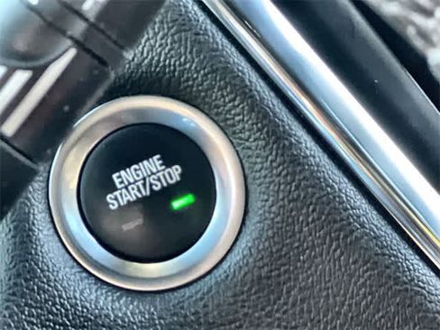 Used 2023 Chevrolet Traverse High Country image 28