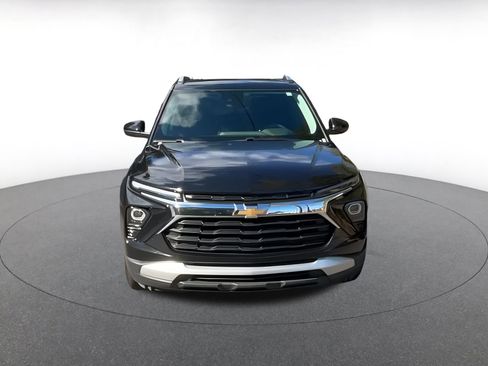 Used 2025 Chevrolet TrailBlazer LT image 4
