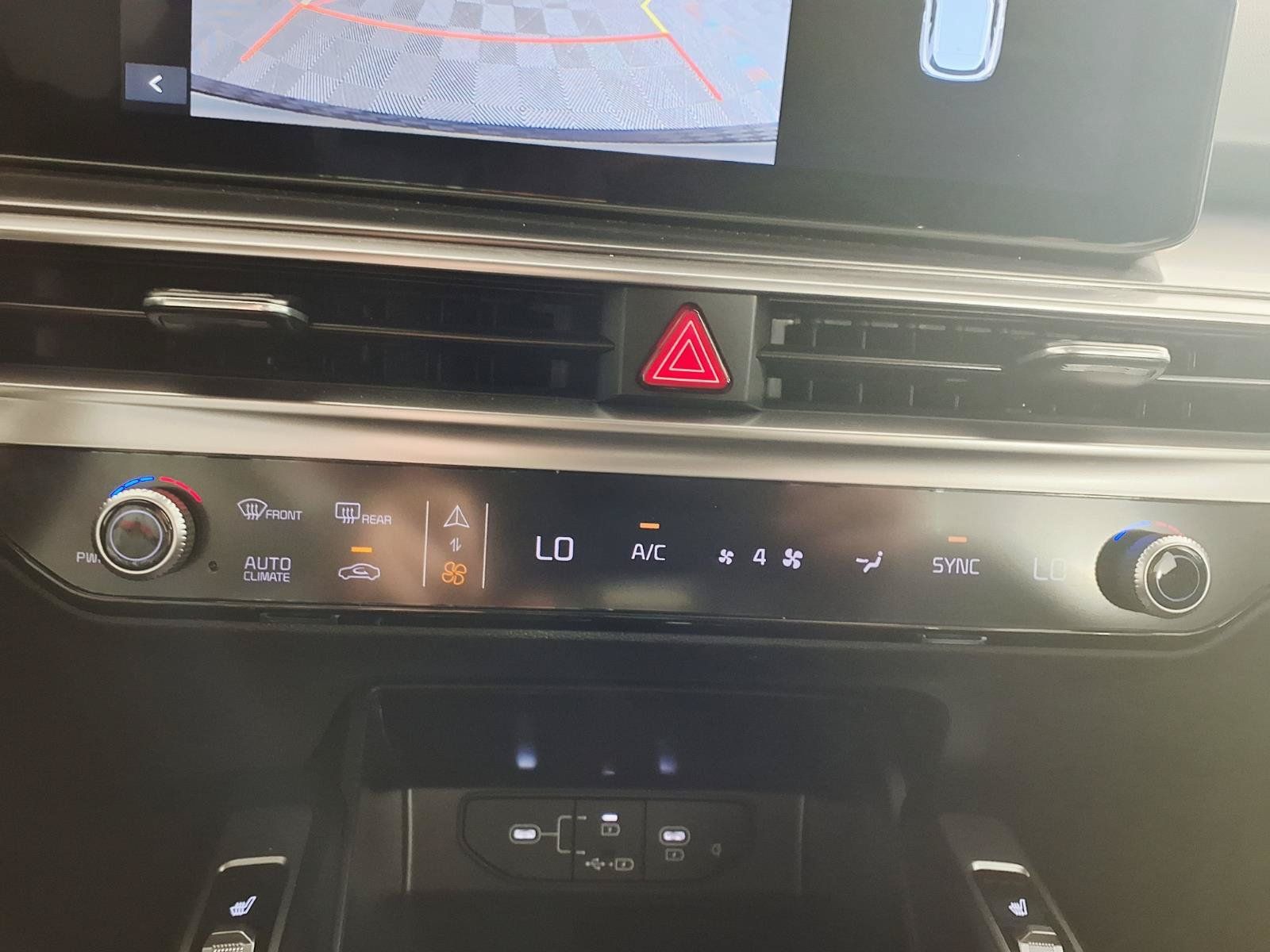 Used 2025 Kia Sorento S w/ Panoramic Sunroof Package FWD image 20