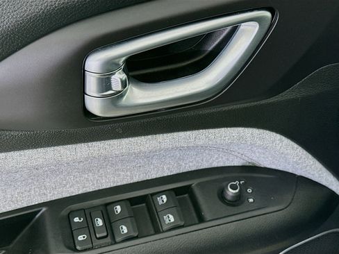 Used 2022 Jeep Compass Latitude image 15