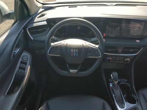 Certified 2024 Buick Encore GX Sport Touring image 19