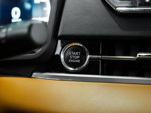 Used 2022 Mitsubishi Outlander SEL image 21