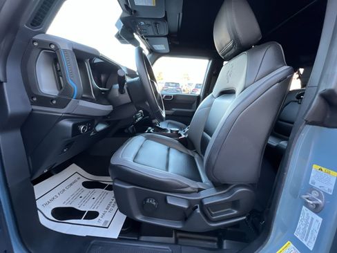 Used 2023 Ford Bronco Black Diamond image 13