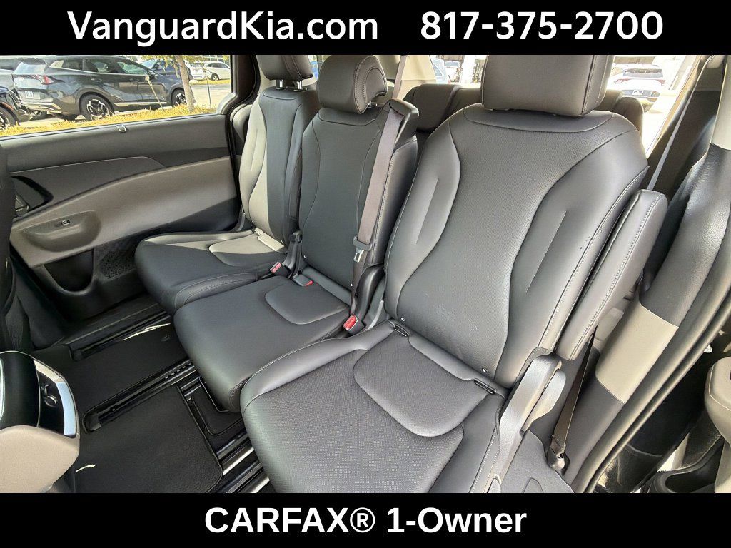 Certified 2026 Kia Carnival EX FWD image 27