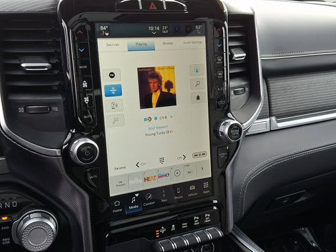 Certified 2022 RAM 1500 Limited image 17