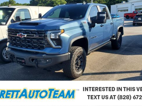 Used 2024 Chevrolet Silverado 2500 ZR2 w/ ZR2 Bison Edition AWD/4WD image 1