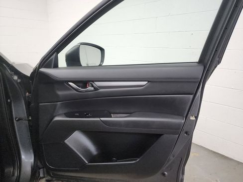 Used 2019 MAZDA CX-5 Touring image 31