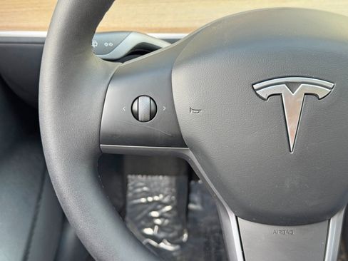 Used 2022 Tesla Model 3 RWD image 19