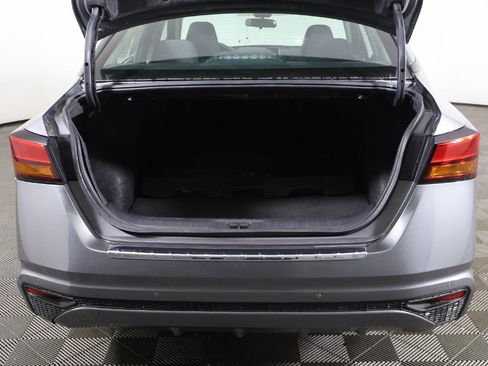 Used 2023 Nissan Altima 2.5 SV image 12