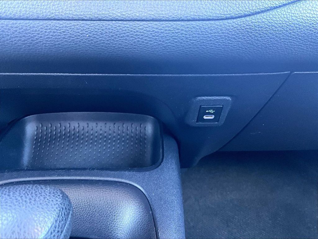 Used 2024 Toyota Corolla LE FWD image 27