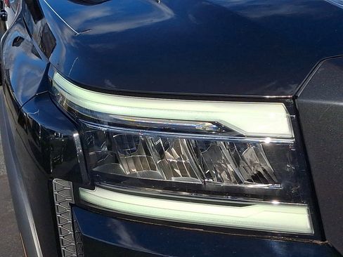 Used 2023 Nissan Frontier PRO-4X w/ Pro Convenience Package image 9