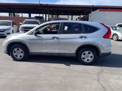 Used 2015 Honda CR-V LX image 6