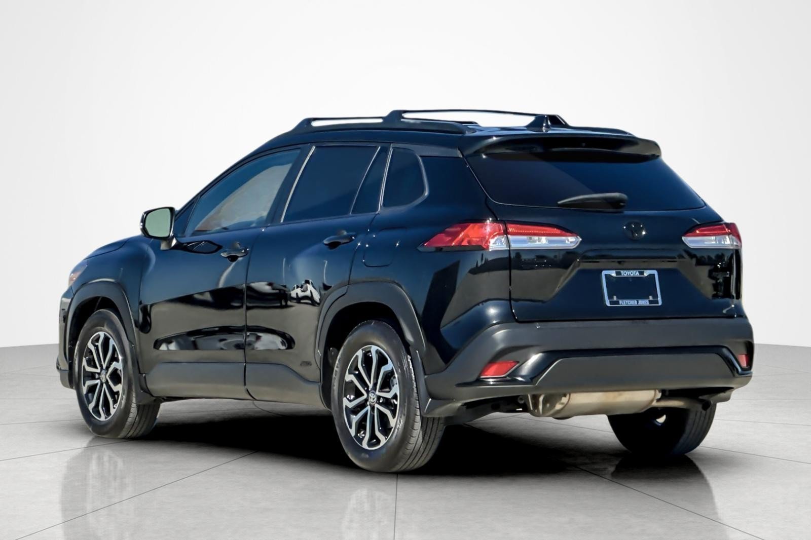 Certified 2024 Toyota Corolla Cross AWD Hybrid image 3