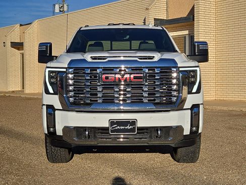 Used 2024 GMC Sierra 2500 Denali w/ Technology Package image 10