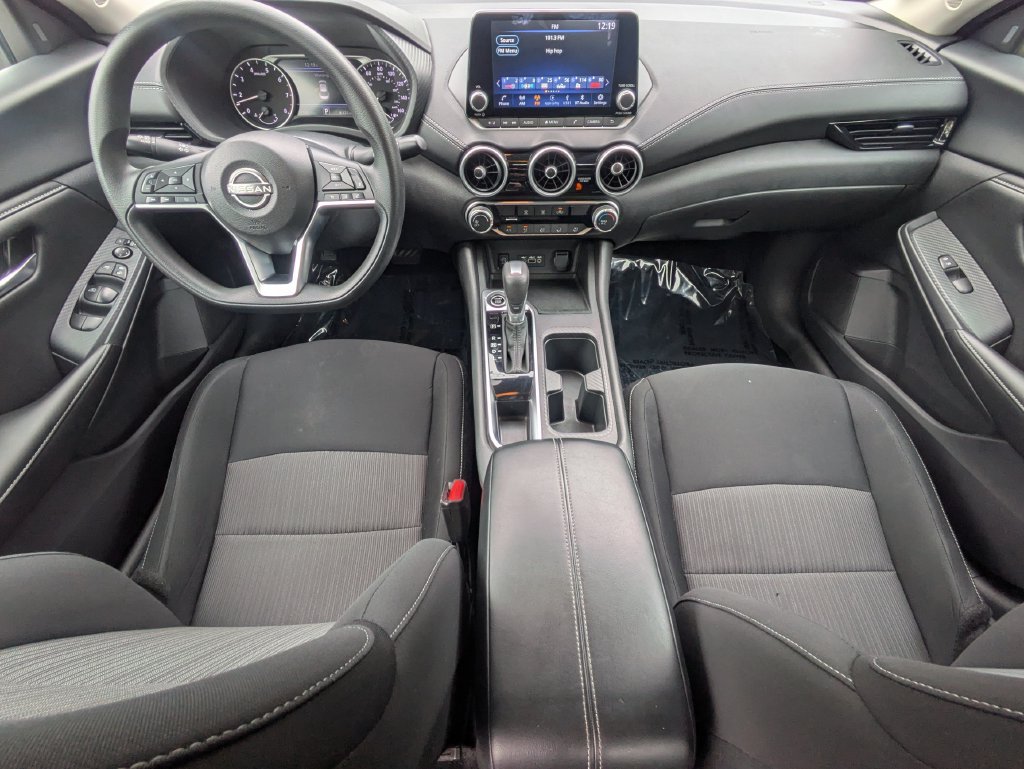 Used 2025 Nissan Sentra SV FWD image 14