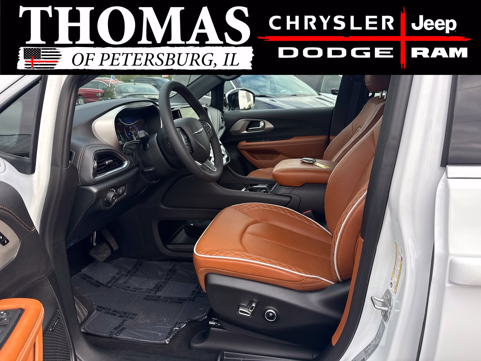 Used 2026 Chrysler Pacifica Pinnacle AWD/4WD image 12