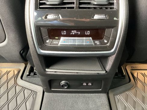 Used 2025 BMW X7 xDrive40i w/ Executive Package AWD/4WD image 20