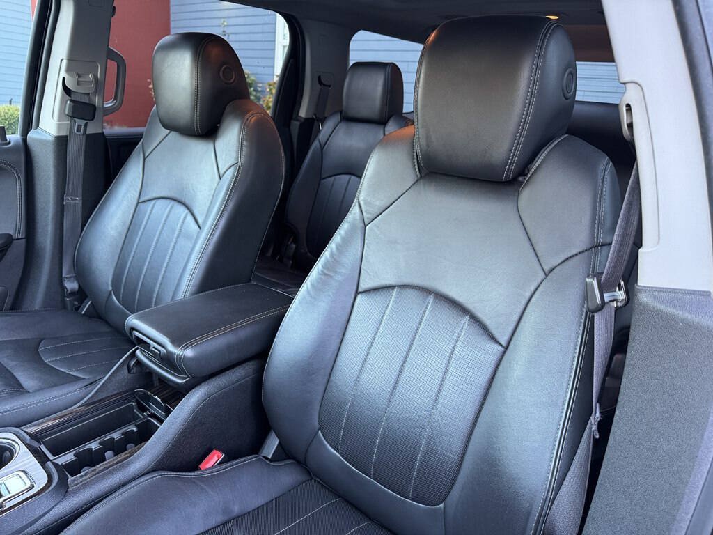 Used 2013 GMC Acadia Denali AWD/4WD image 15
