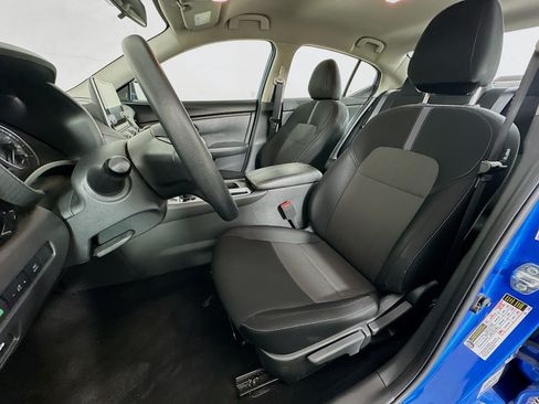 Used 2024 Nissan Sentra SV FWD image 13