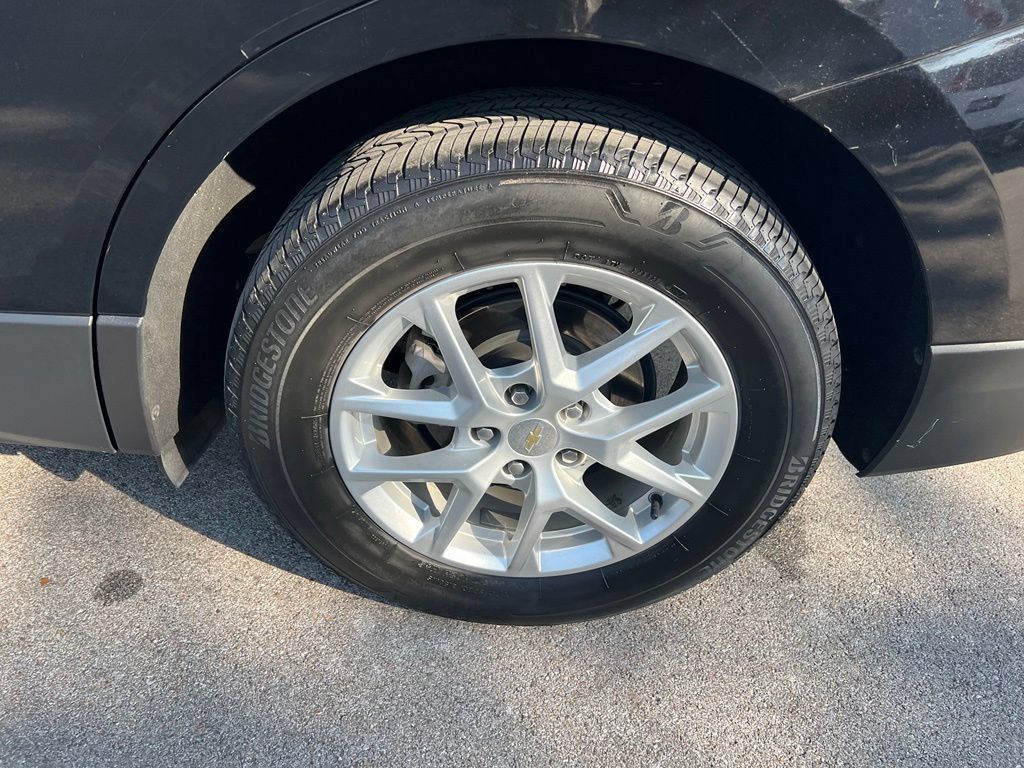 Used 2024 Chevrolet Equinox LT AWD/4WD image 14