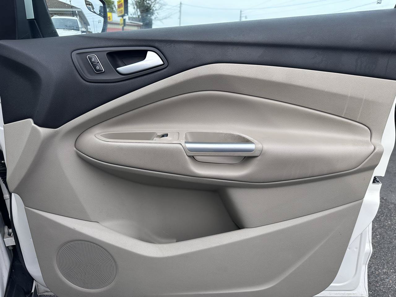 Used 2013 Ford C-MAX SEL FWD image 29