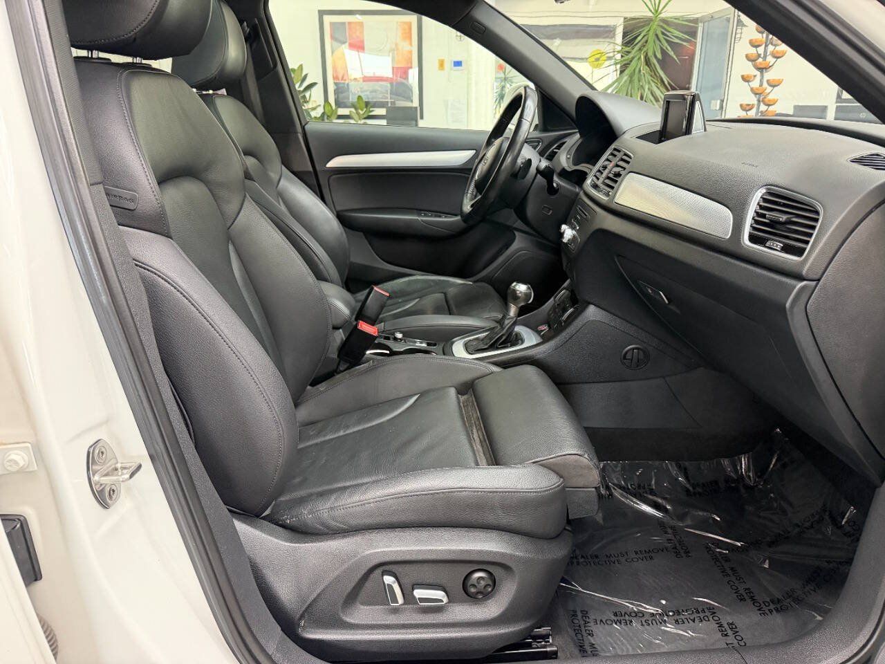 Used 2018 Audi Q3 2.0T Premium w/ Convenience Package FWD image 17