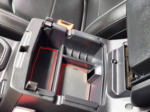 Used 2020 Jeep Gladiator Overland image 24